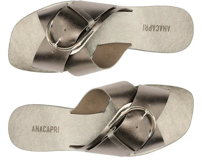 Flat Sandals with Crossed Straps and Silver Leather Buckle