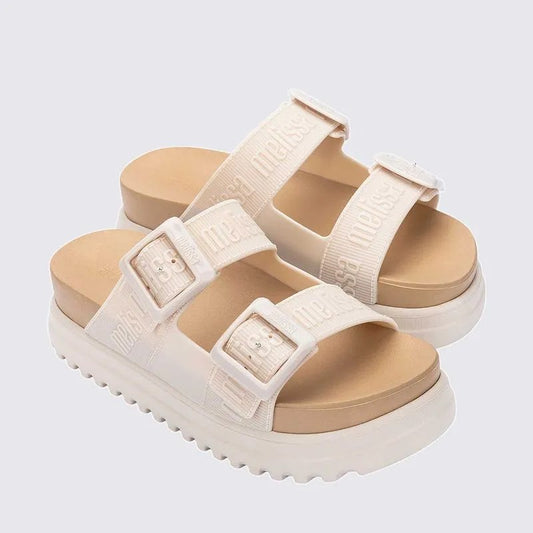 Melissas Cozy M Lover platform white